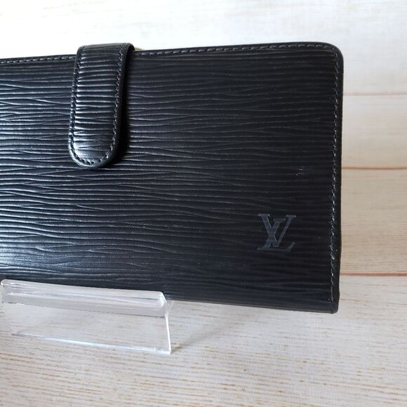 Louis Vuitton Epi Leather Bifold Long Wallet Black Luxury Designer - Picture 3 of 16